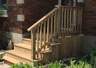 New wood railing